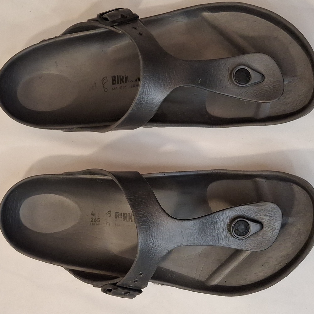 B31 BIRKENSTOCK Black Gizeh EVA Thong Sandals. Great Condition.